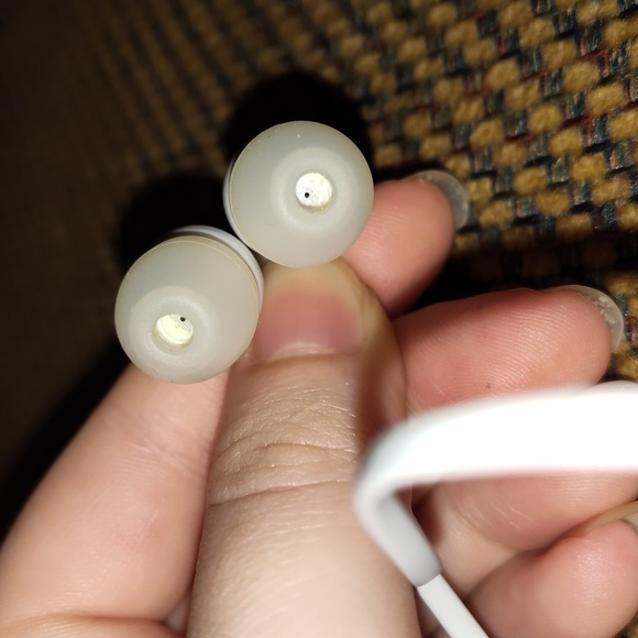 Sony wireless earbuds - Picture 4 of 4